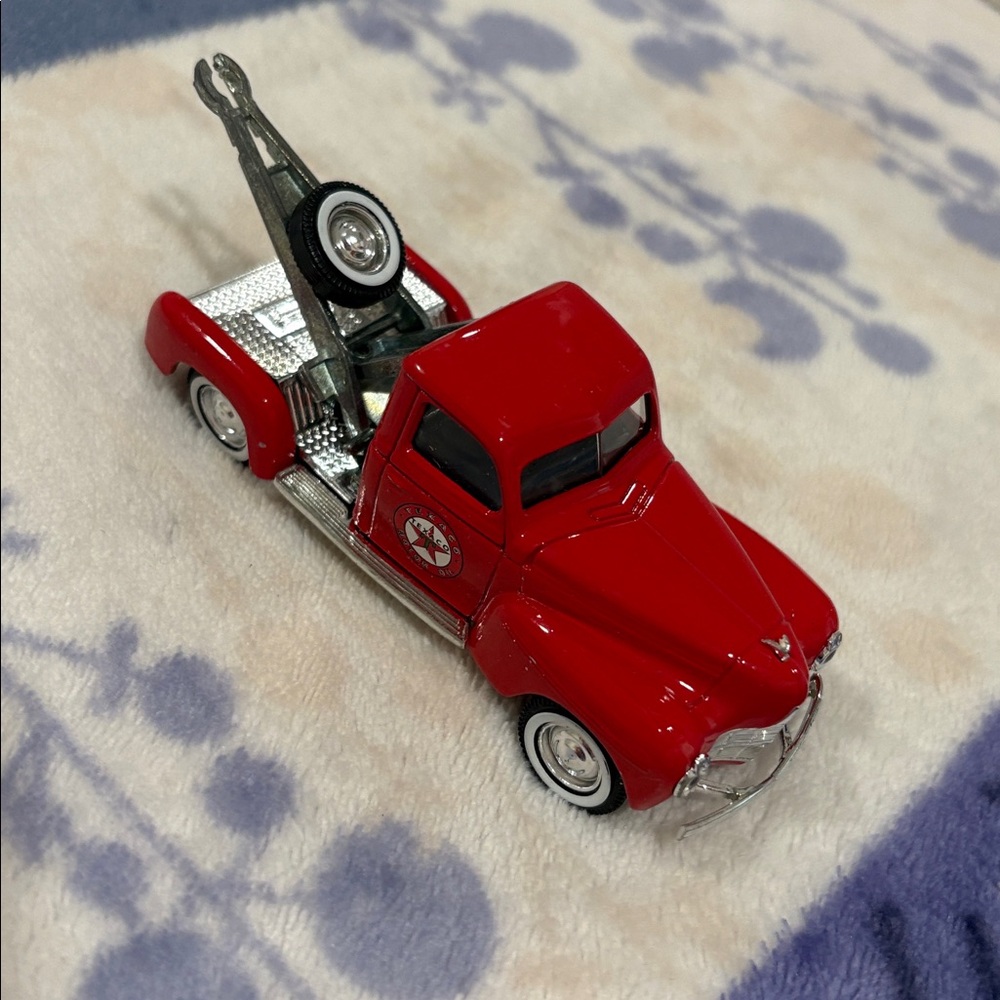 VINTAGE SOLIDO DODGE TOW TRUCK